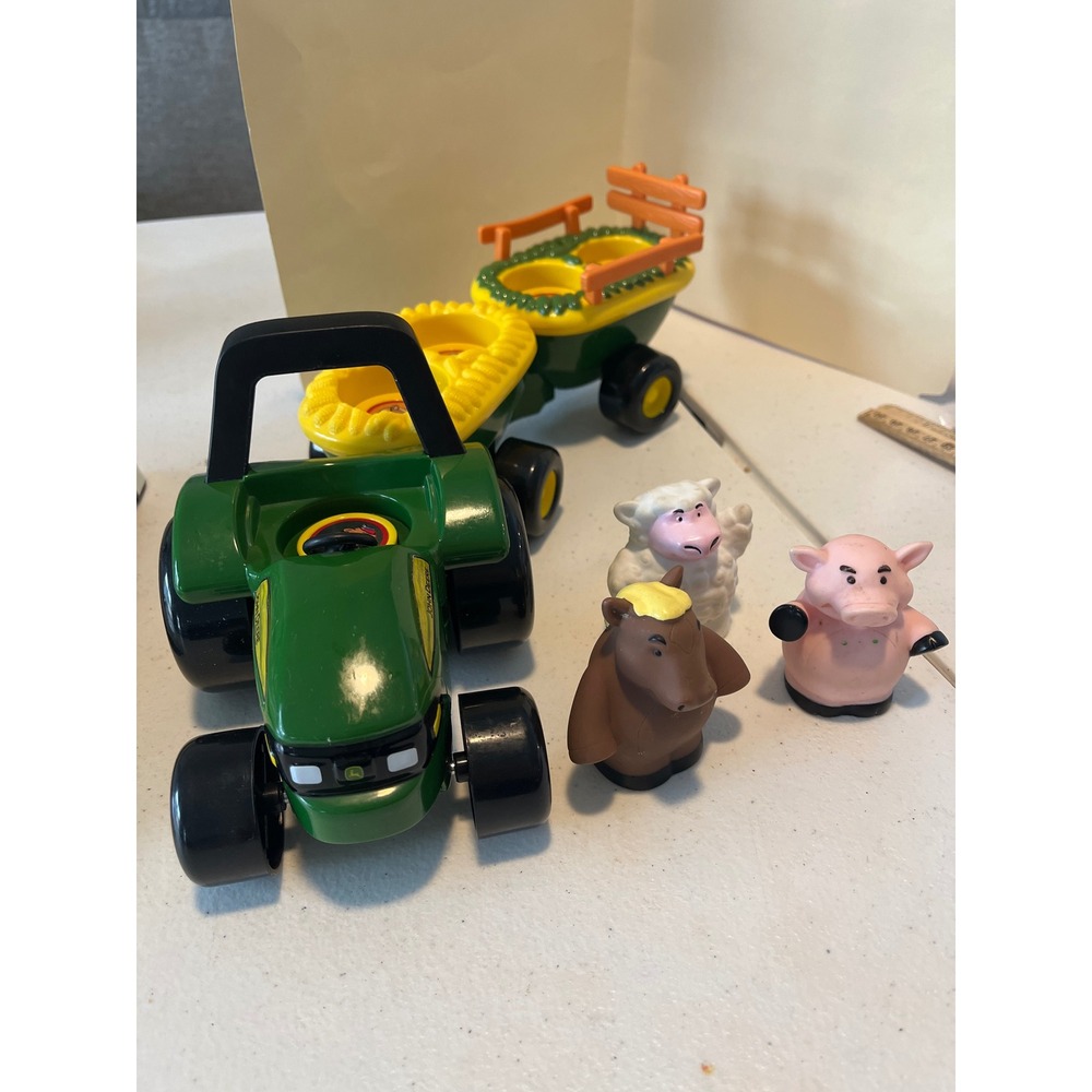 John Deere Hayride Toy Tractor Wagon Horse Pig Sheep Set. No Sound!!!!!